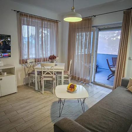 Tia Appartement Vir